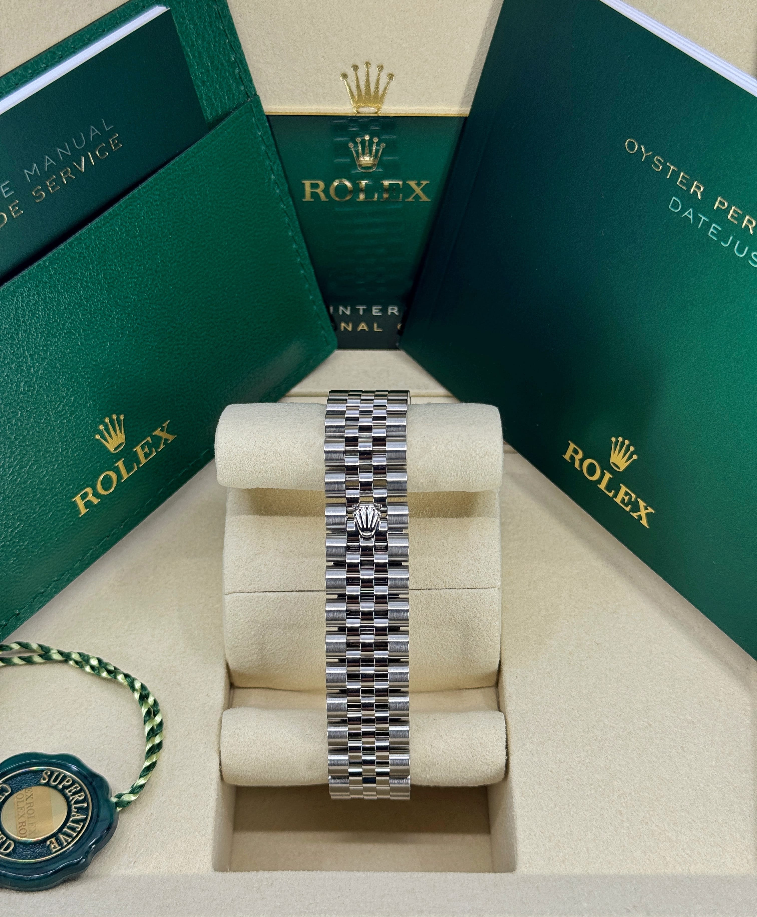 Rolex Datejust Lady 31 - Silver Baton Dial & Bracelet Strap